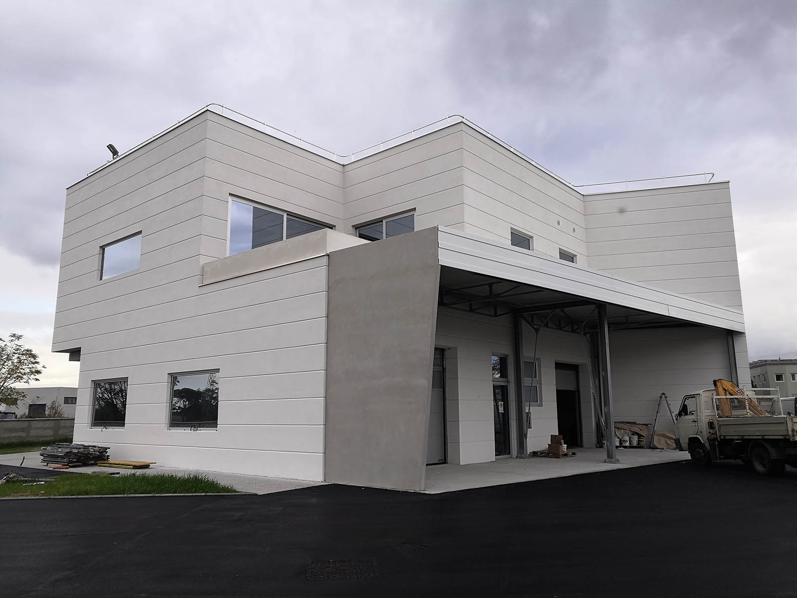Realizzazione di nuovo edificio industriale